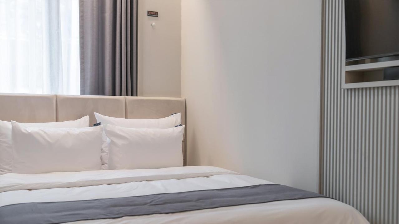 Denbasta Central Hotel Seomyeon Busan Ngoại thất bức ảnh