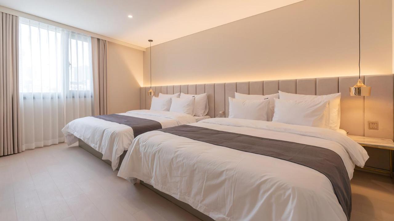 Denbasta Central Hotel Seomyeon Busan Ngoại thất bức ảnh